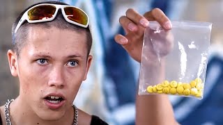 JAK (NE)PRODÁVAT DROGY JAK (NE)PRODÁVAT DROGY