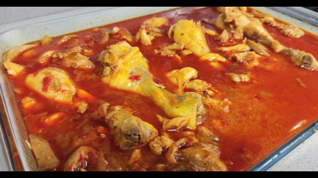 Pollo al chilindrón con  Mambo!! Iris Cocinando con Mambo!!