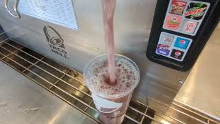 [New Soda fountain!]getting drinks at the Taco Bell soda fountain