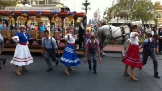 Summer Trolley Show Magic Kingdom Limited Time Magic Walt Disney World