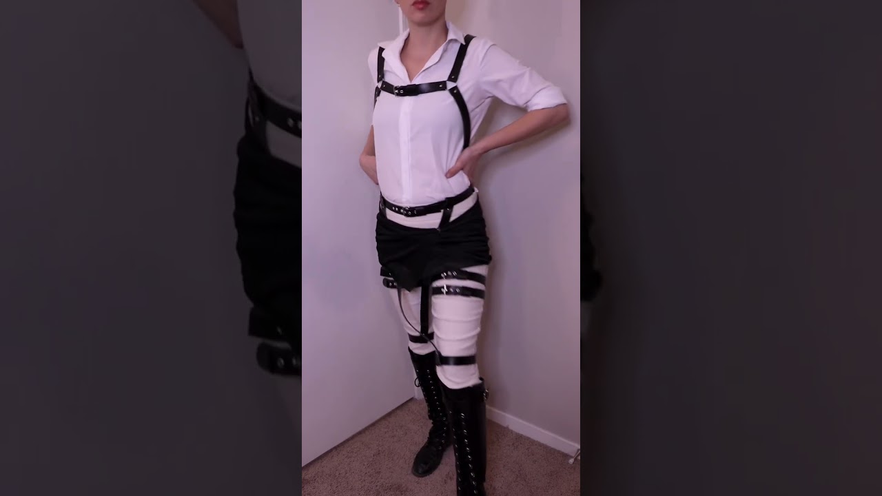 Attack on Titan cosplay tutorial live on my channel!