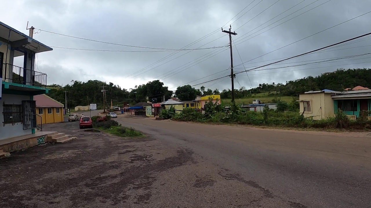 Live in Spur Tree Manchester Jamaica 🇯🇲