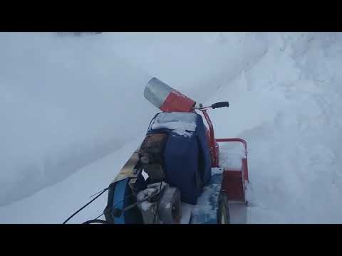 Уборка снега мотоблоком