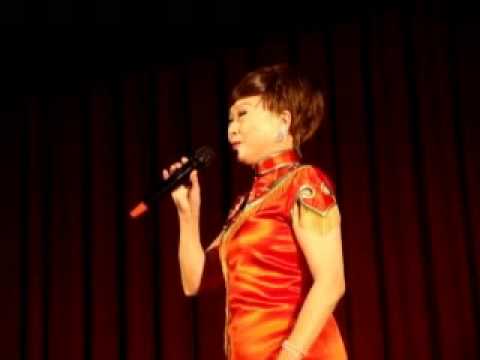 張琪演唱黃梅調之一「遠山含笑」mpeg2010-9-3.mp4