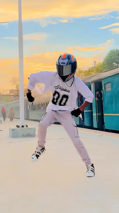 Kamaria Gole Gole - Dole Raja Ji #shorts #dance #helmetdance #foryou