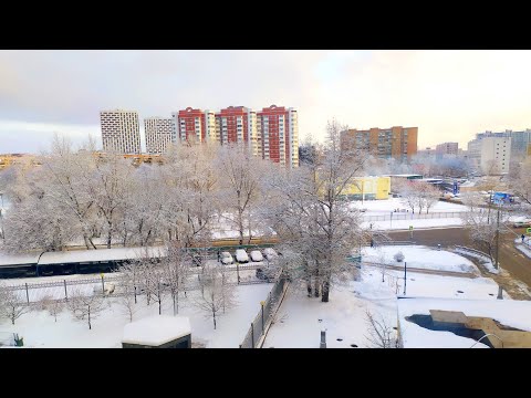 Пригородные электрички. Казанский вокзал. Зимняя сказка в Москве.  Чем в Москве посыпают дороги.