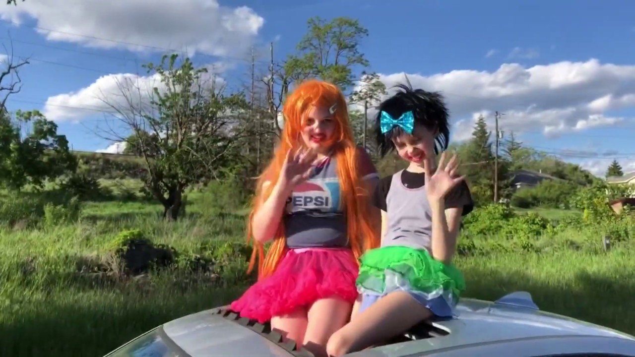 Hollaback Girl Ruth and the other ones YouTube