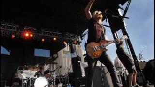 Puddle Of Mudd - Drift And Die