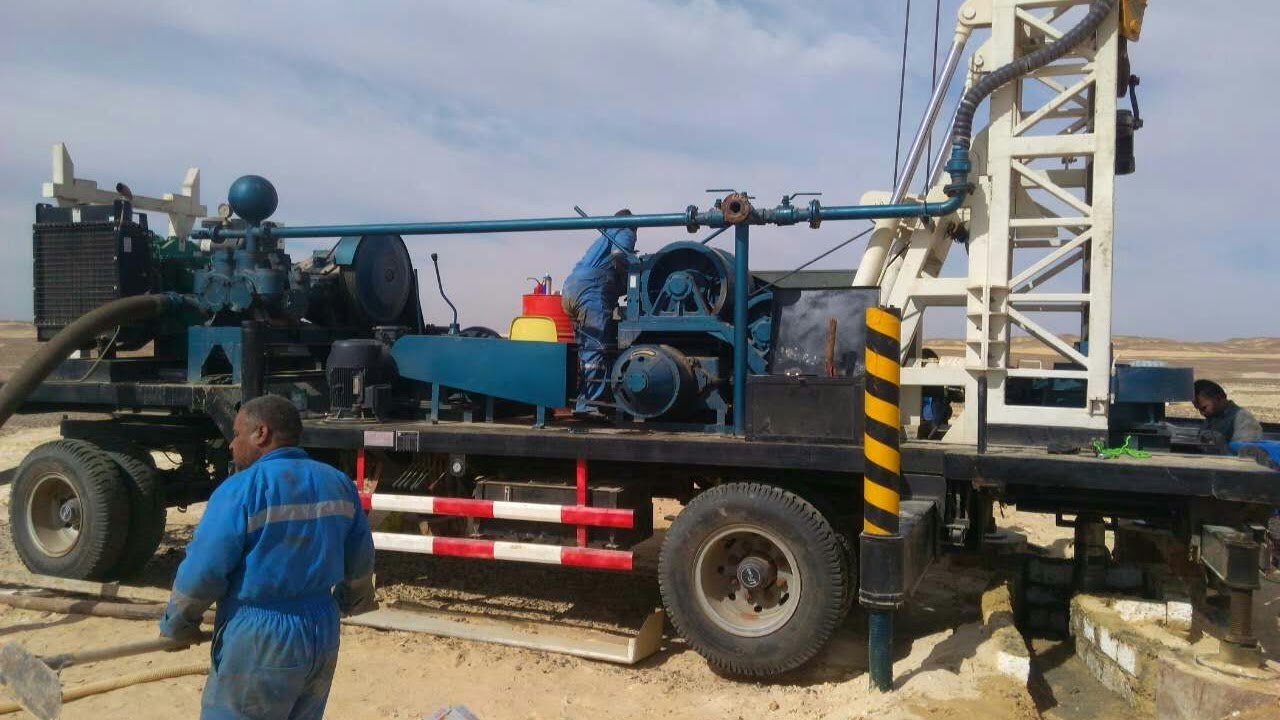 operation video of dft 400 drilling rig for water well drilling zzdefydrillrigcom