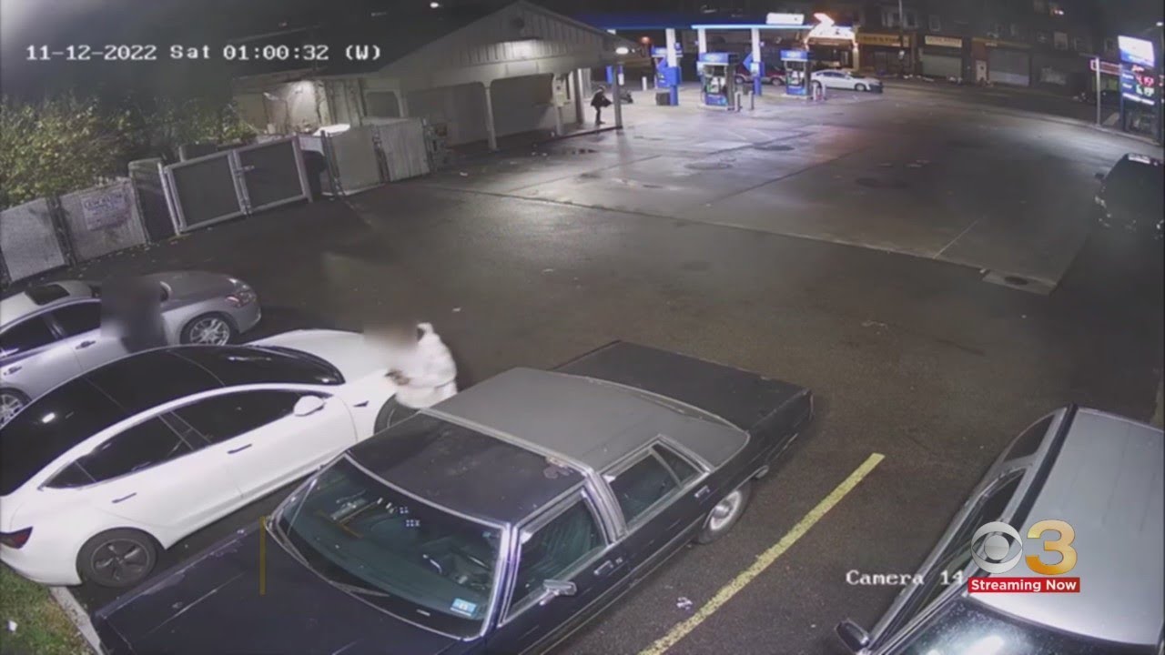 Police search for 3 in gunpoint robbery at Philly gas station - YouTube