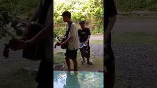 Download Lagu Pengamen banyuwangi asyik banget di dengar kalau kayak gini #pengamen  #shorts #pengamenbanyuwangi MP3