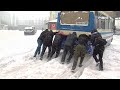 Негода знову накрила Рівненщину: у снігових заметах опинився увесь транспорт області