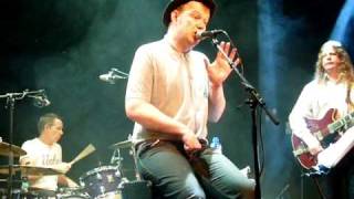 Edwyn Collins - What presence / Make me feel again - live at Crossing Border, The Hague, 19-11-2010