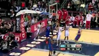Derrick Favors Blocks Gallinari