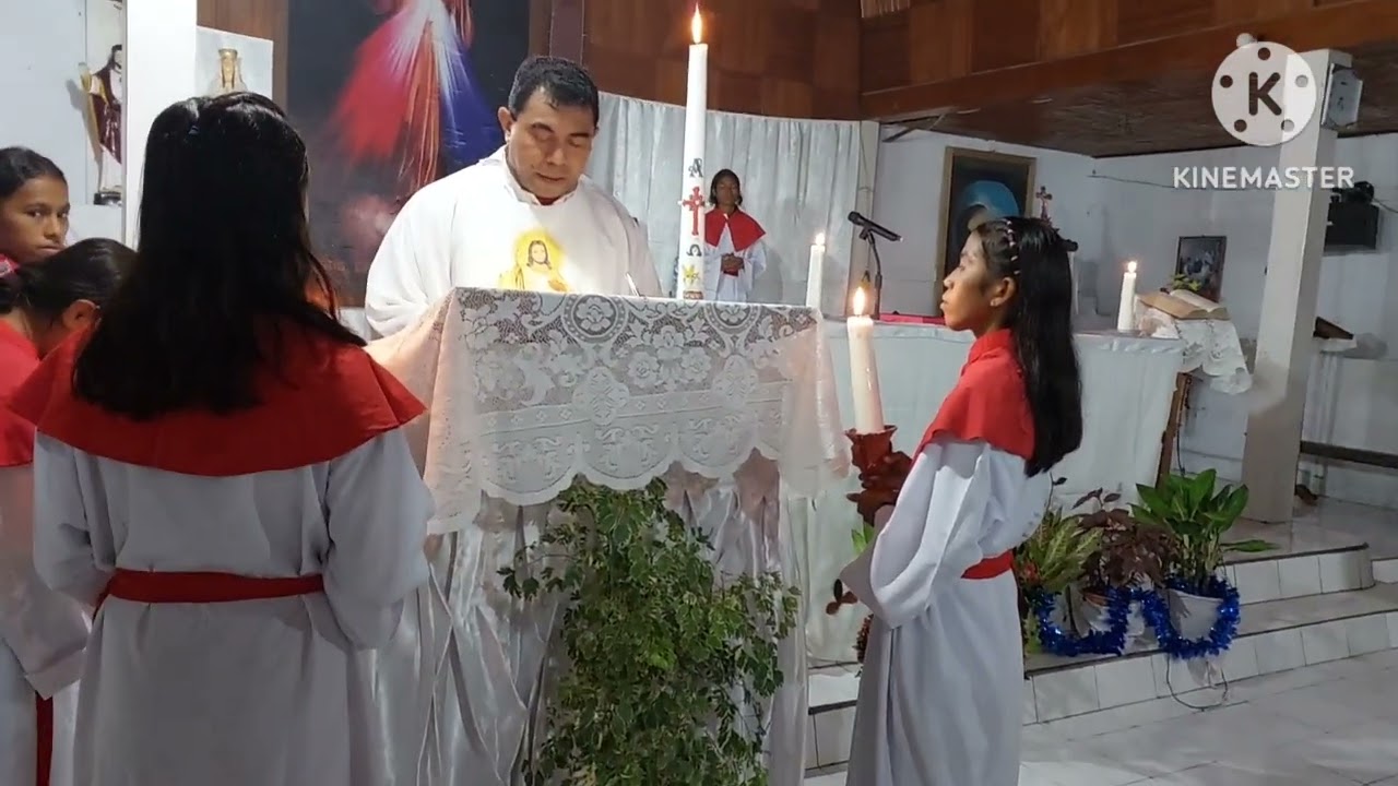 Perayaan Ekaristi Malam Vigili Paskah, Di Stasi Santo Agustinus Desa Meyano Das. Oleh Romo Yan Orat