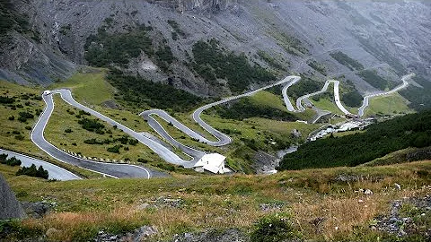 Passo Umbrail - from Passo Stelvio to Santa Maria Val Müstair - Road bike GoPro POV