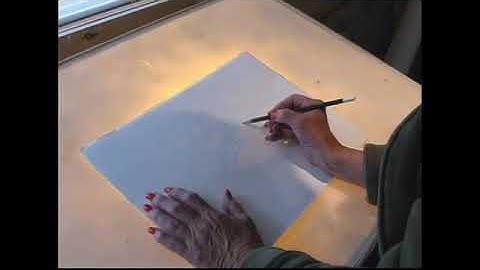 How to Transfer Drawings With a Light Box