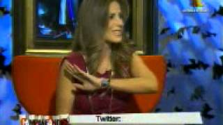 Carolina Rocha Piernas En Vestido Vino