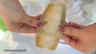 How To Use A Comb To Comb Hair | Untangle Hair