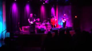 Wanda Jackson - "Tore Down" live in Knoxville