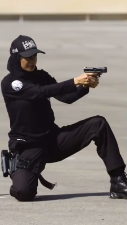 UAE female Police 😳🔥 @anzi1a #shorts #tiktok #fyp