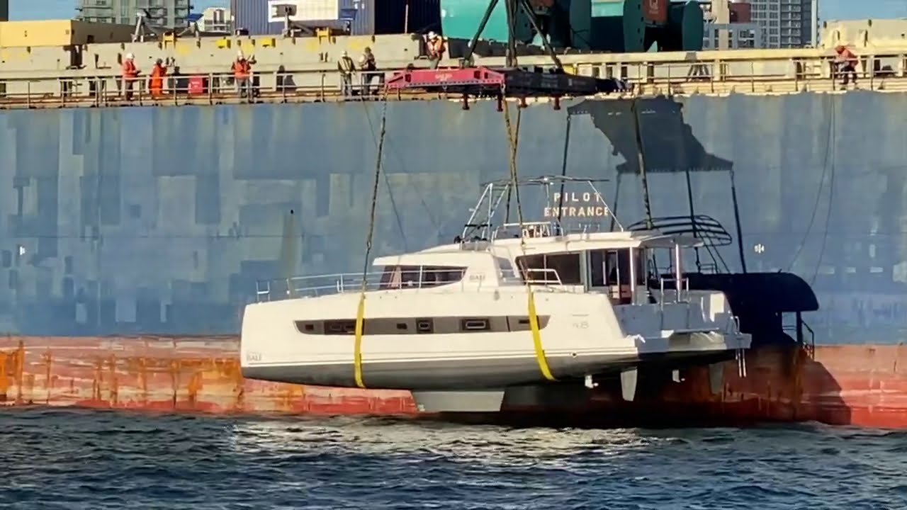 Bali Catamarans 4.8 being offloaded in San Diego, California Video By: Ian Van Tuyl