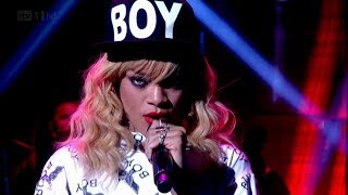 Rihanna — «Talk That Talk» (Live at «The Jonathan Ross Show») (HD 720p)