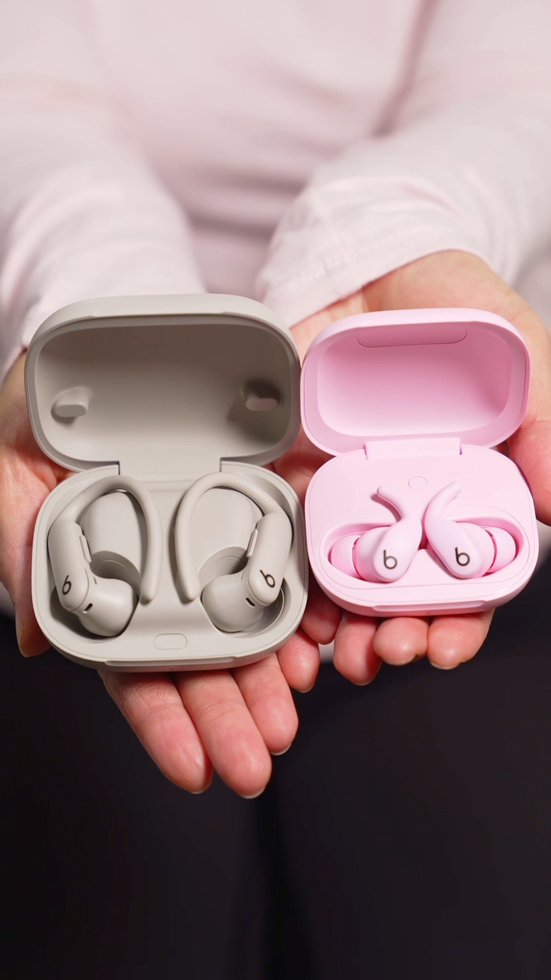 Powerbeats Fit vs Powerbeats Pro 2 - YouTube