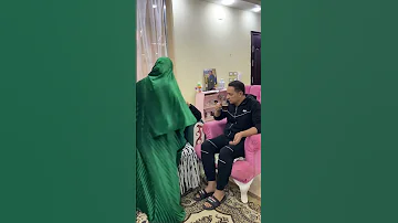 حماتي عاوزه تاخد مني مصروف Shorts 