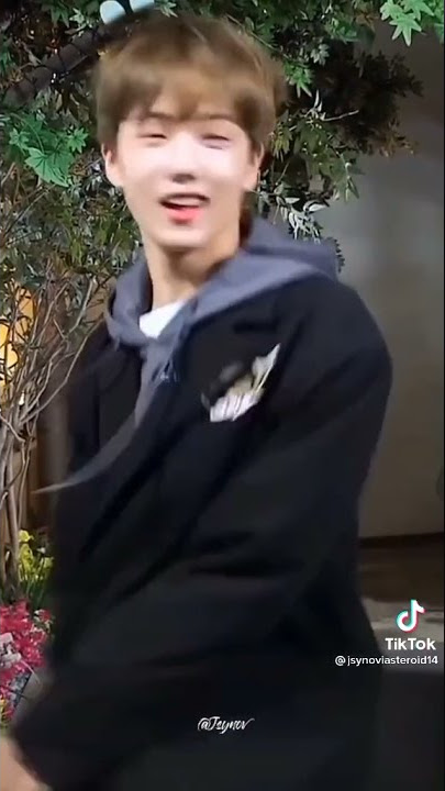 apa pun trendnya nct selalu ada 🧘♀️ #jisung #nctdream #nct