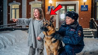 видео: «Помогите… они у.бивают мою собаку!», — плакала девочка — и офицер прошептал: собака жива картинка: «Помогите… они у.бивают мою собаку!», — плакала девочка — и офицер прошептал: собака жива