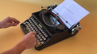 Torpedo 14  Glossy Deep Black  Highperformance German Deskportable Typewriter Typing  El Rastro