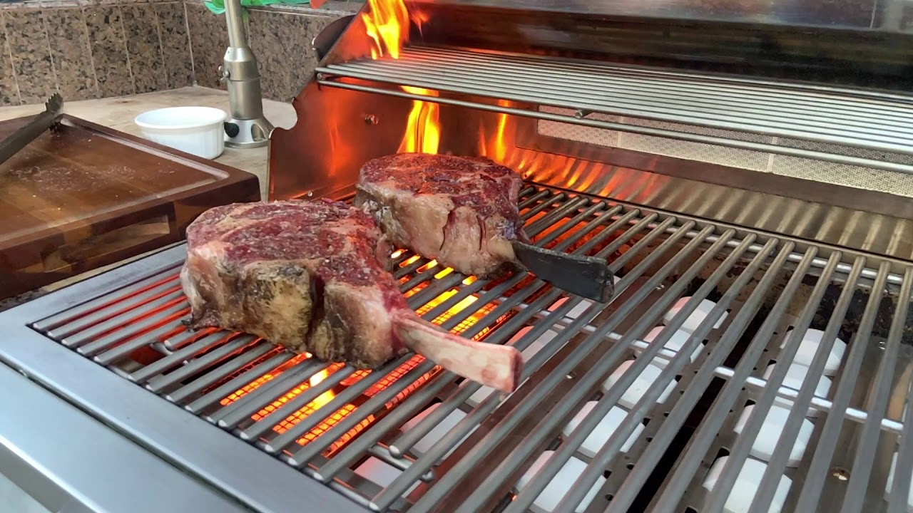 Everything You Need To Know About Searing On A Gas Grill 