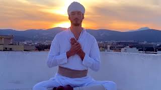 Video thumbnail of "Dhan Dhan Ram Das Gur - Meditation for Removing the Fear of the Future"