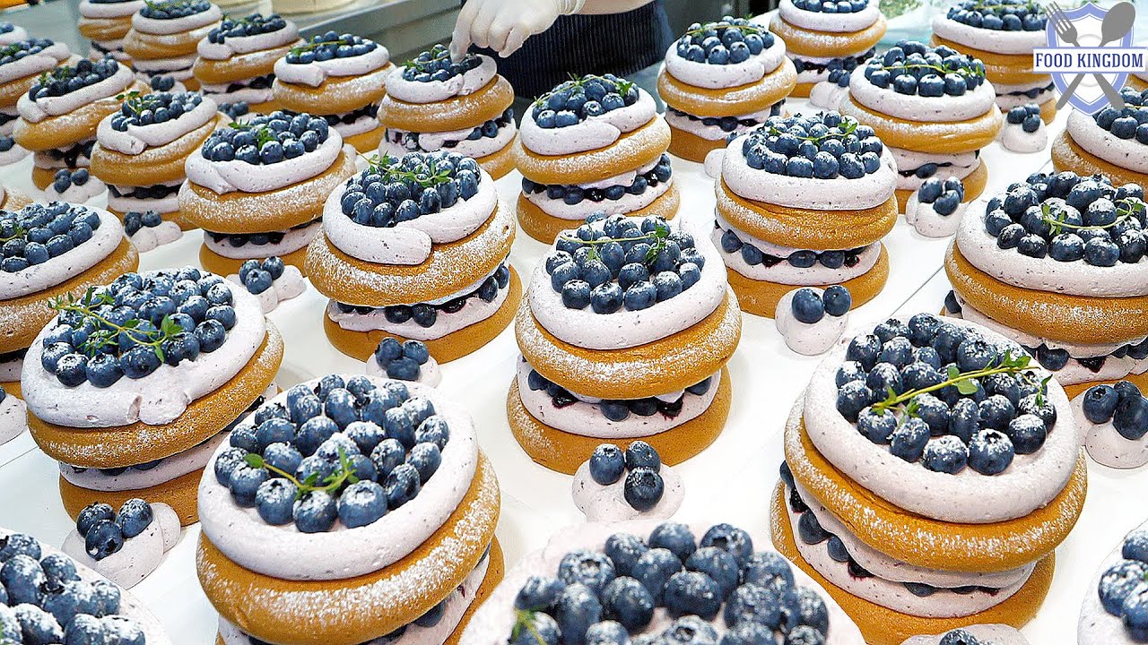 Йогуртовый кремовый торт из сладкой черники / Korean Dessert Factory