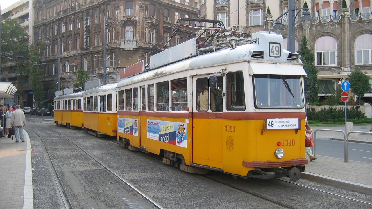 BKV Budapest Villamos/Tram Type UV - YouTube