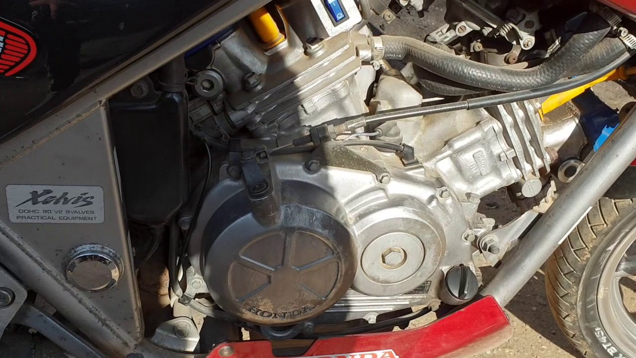 Honda vt250f запчасти