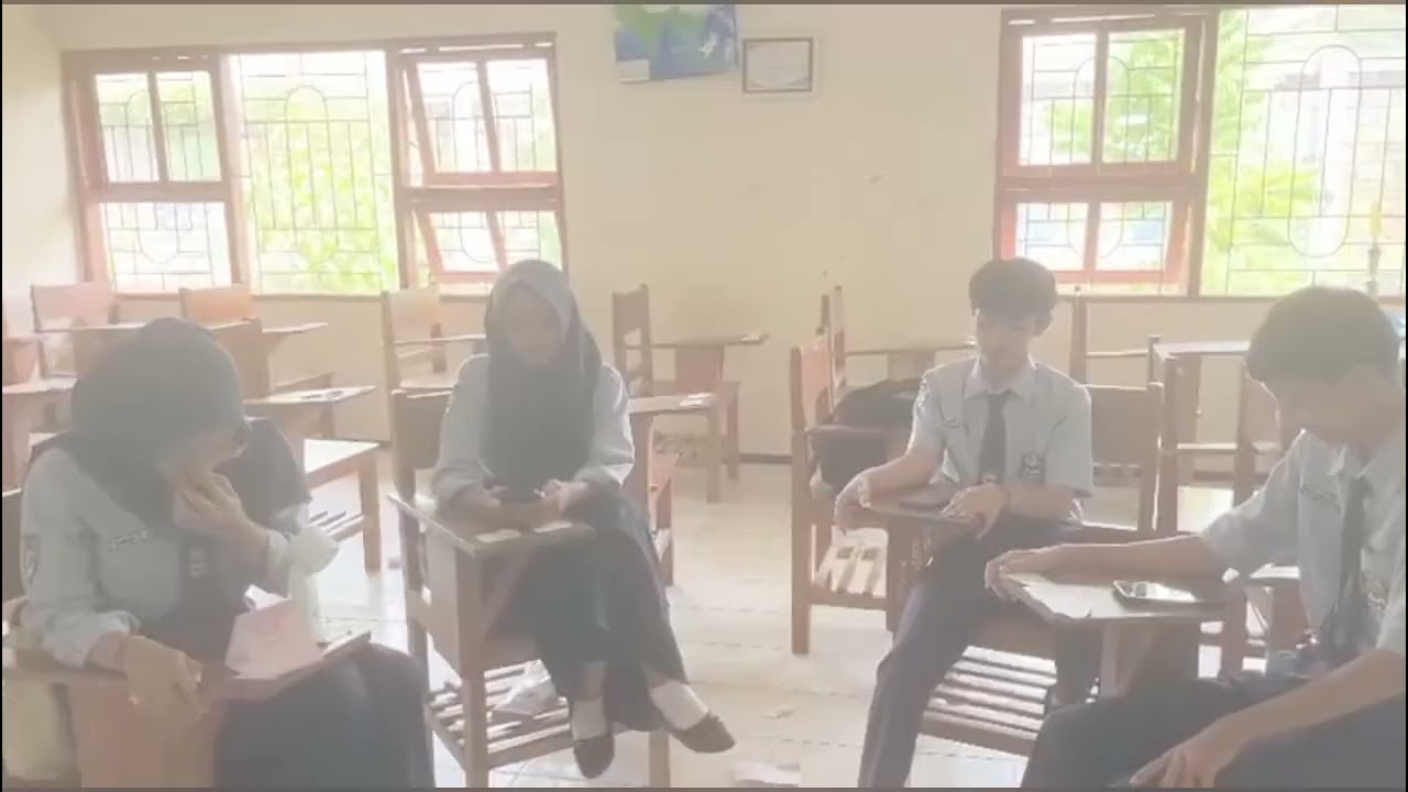 NEGOSIASI KELAS 10C  SMA NEGERI 3 PONOROGO KKELOMPOK 1