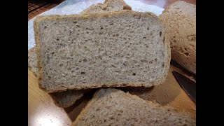 :     /Hejmfarita tutgrena pano/Homemade wholegrain bread