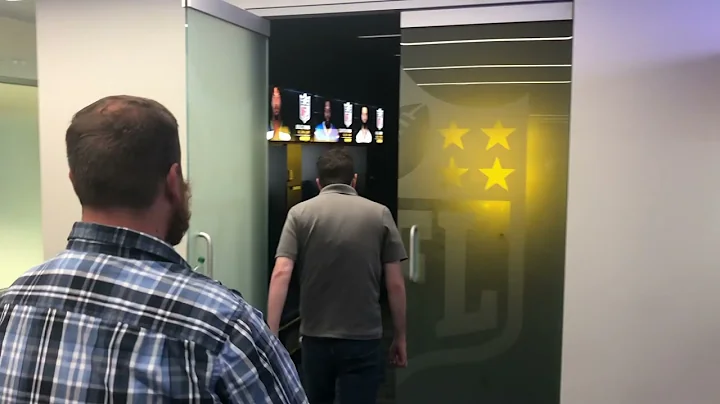 Milan Puskar Center Tour - Locker Room
