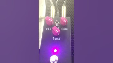 Discordance Electric Foxxx pedal based on the Foxx Tone Machine