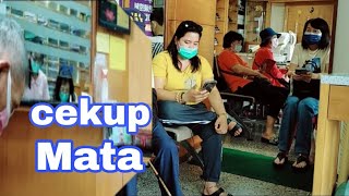 pergi nemenin pasien ke klinik spesialis mata #taiwan @nuwairaazza