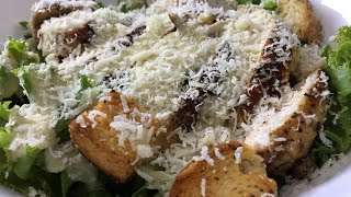 طريقة عمل سيزر سالاد بالدجاج Chicken Caesar Salad
