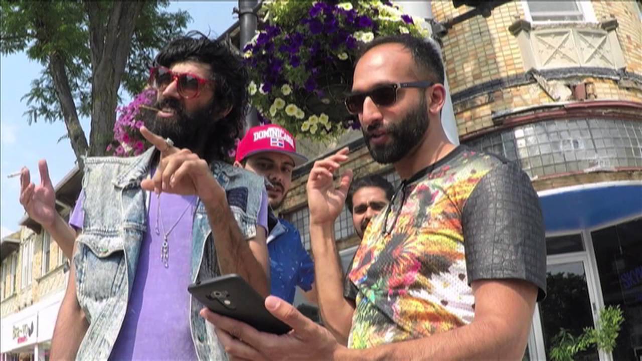 KOMINAS - 4 WHITE GUYS (OFFICIAL VIDEO)