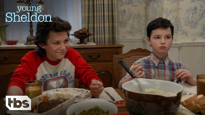 Young Sheldon: The Cooper Family Sits Down For Family Dinner (Season 1 Episode 1 Clip) | TBS - DayDayNews