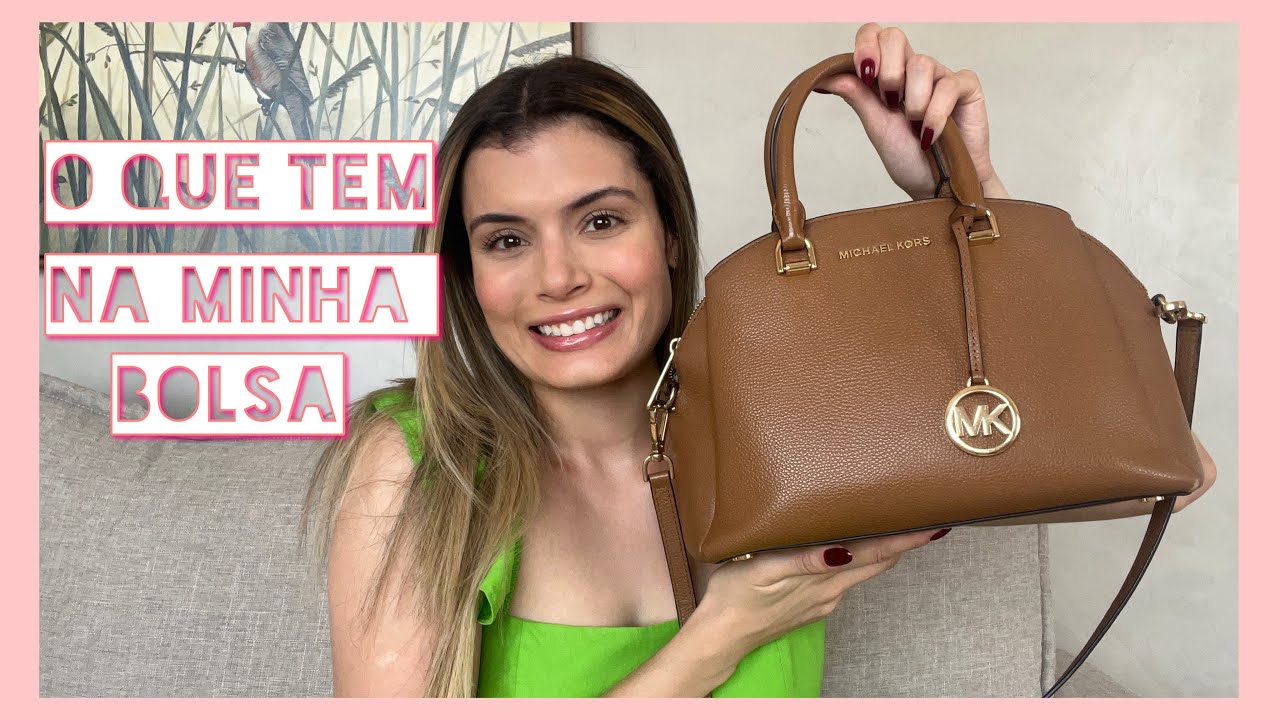 O QUE TEM NA MINHA BOLSA EM 2024 | Paula Rabelo