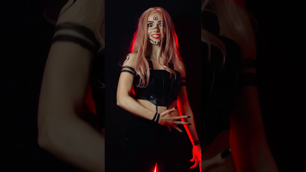 Domain expension💥 #jujutsukaisen #jjk #sukunacosplay #cosplaytransition #anime #sukuna #cosplay