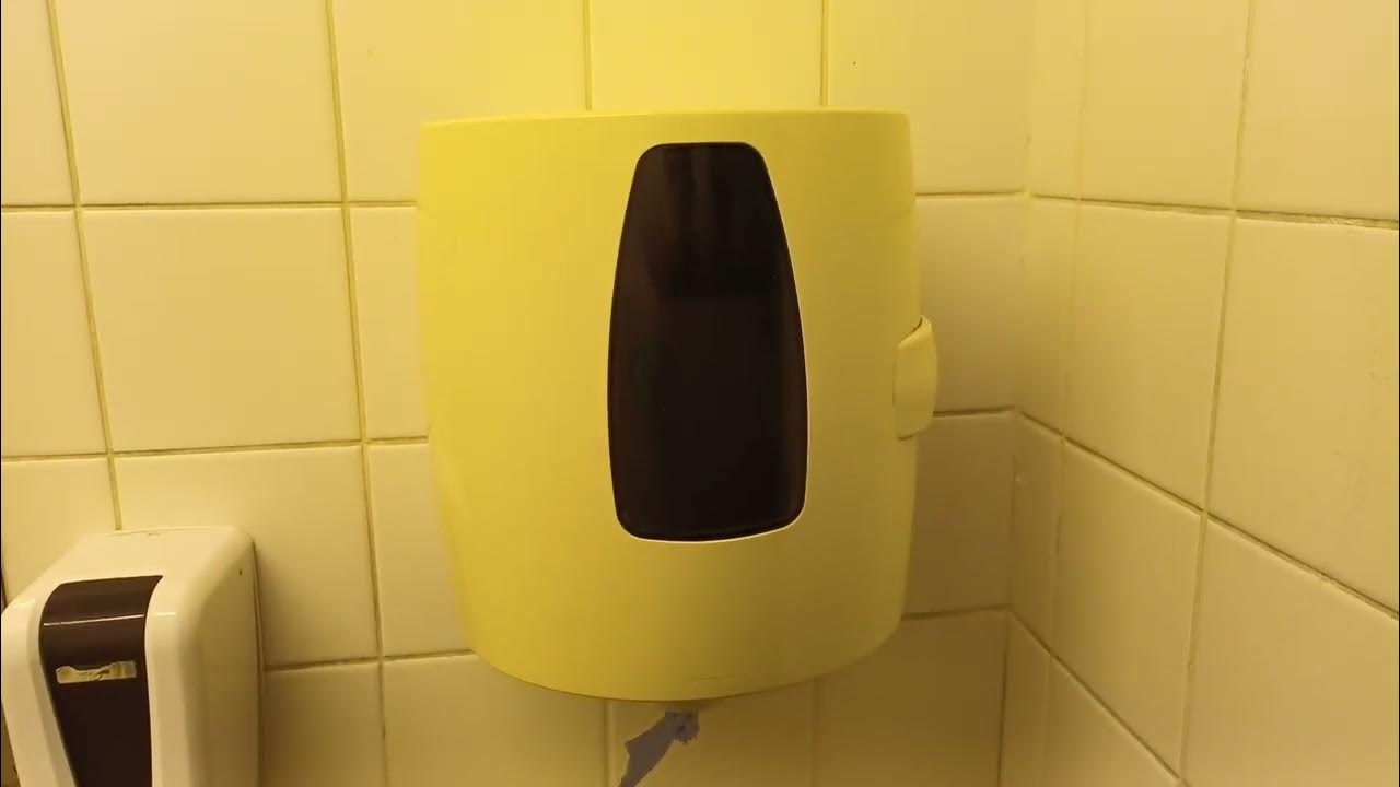 Paper Towels at The Galleries Cafe, Hartlepool 🚼♿️ YouTube