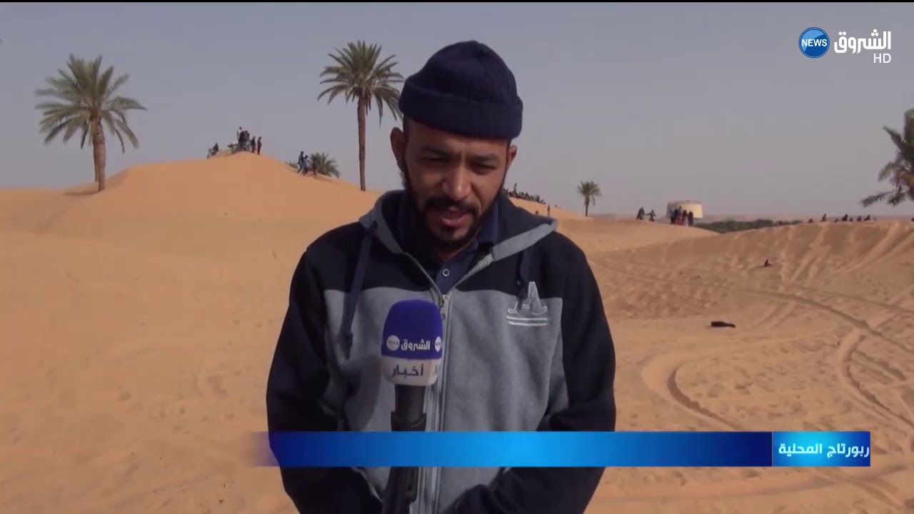 غرداية هواية ركوب الدراجات النارية على الكثبان الرملية تستهوي أبناء المنطقة