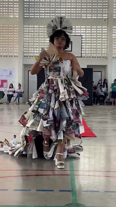 Eletiva - GET DRESSED Desfile com materiais recicláveis #desfile #desfiledemoda  #escola #eletivas